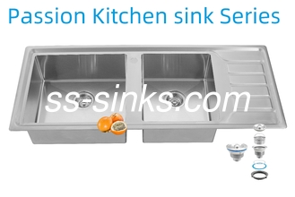 12050 دست ساز آشپزخانه فولاد ضد زنگ دو قاشق آبشویی با تخلیه