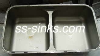 قالب سینک آشپزخانه ISO9001 سینک دو کاسه ای تک تکه SS