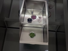 آزمایش ضد زنگ دست ساز دست دو قاشق آشپزخانه